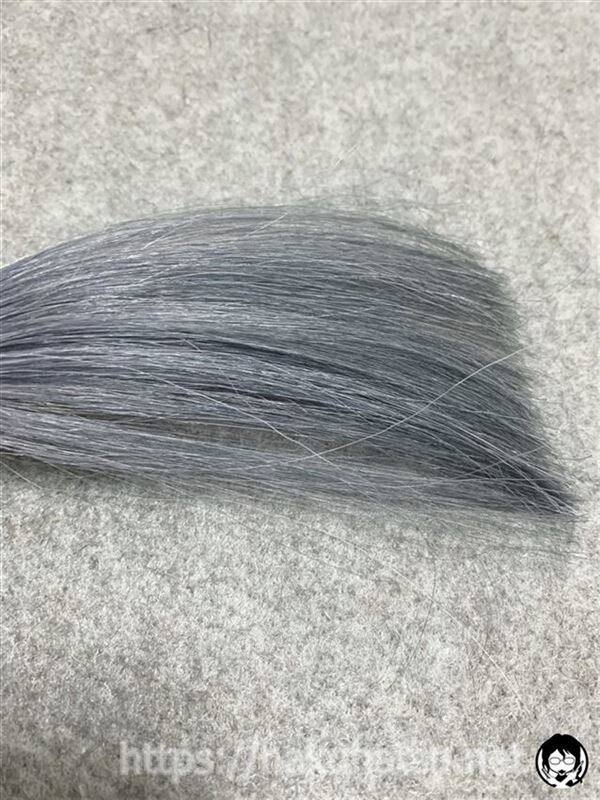 メンズビゲン カラーリンスアッシュブラックを白髪に染めた色